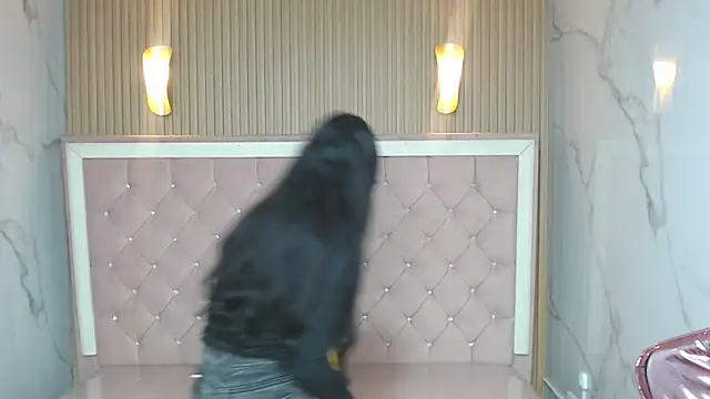 Snapshot of Sophie_jones_b chatting on February 15, 2026, 12:55 am Sophie jones b online show from February 15, 2026, 12:55 am