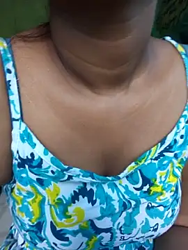 Mahira06 online show from June 19, 2026, 4:29 am