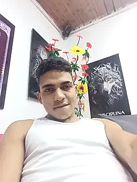 Snapshot of NikoHot_anatole chatting on April 17, 2026, 3:42 am NikoHot anatole online show from April 17, 2026, 3:42 am