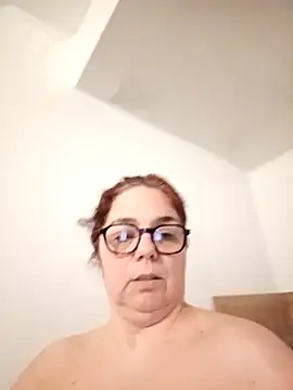 pulpeuse64 online show from February 7, 2026, 8:55 am