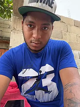 Snapshot of Danny_black11 chatting on February 7, 2026, 7:33 pm Danny black11 online show from February 7, 2026, 7:33 pm