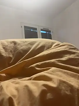 laoloooo online show from February 3, 2026, 7:57 am