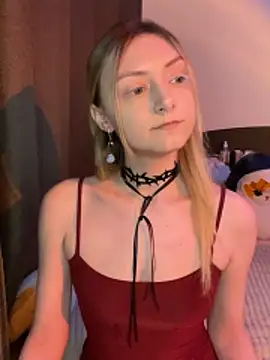 Leecey online show from February 5, 2026, 9:54 pm