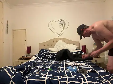 malcolm2334 online show from July 22, 2026, 8:44 pm