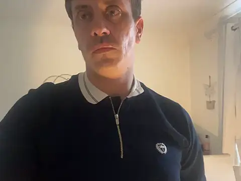 malcolm2334 online show from July 18, 2026, 4:48 pm