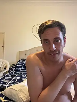 malcolm2334 online show from July 6, 2026, 6:43 pm