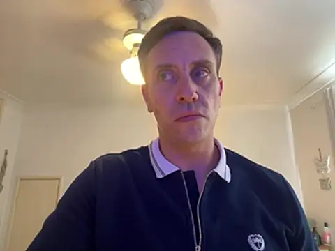 malcolm2334 online show from June 27, 2026, 8:31 am