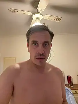 malcolm2334 online show from July 13, 2026, 9:47 pm