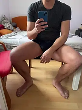 heytherez online show from March 16, 2026, 3:15 pm