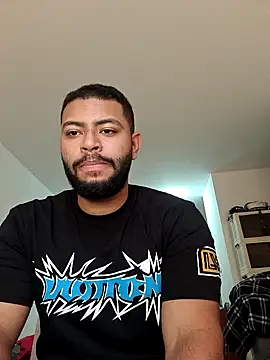 KLEYTON33 online show from February 4, 2026, 9:54 pm