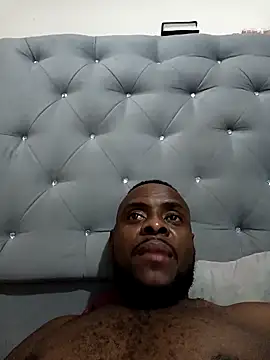 Snapshot of Tuverdugo12 chatting on April 6, 2026, 3:24 am Tuverdugo12 online show from April 6, 2026, 3:24 am