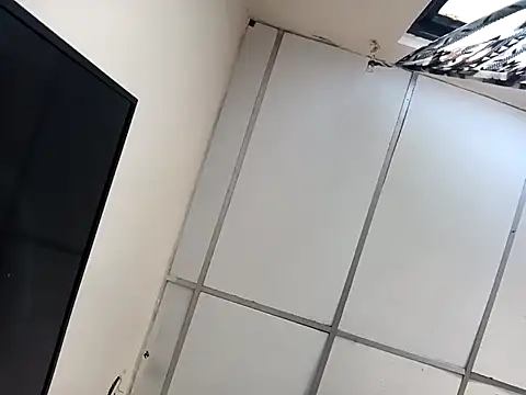 Snapshot of Tuverdugo12 chatting on April 3, 2026, 10:05 pm Tuverdugo12 online show from April 3, 2026, 10:05 pm