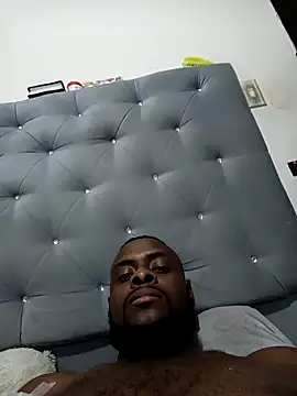 Snapshot of Tuverdugo12 chatting on March 8, 2026, 11:08 pm Tuverdugo12 online show from March 8, 2026, 11:08 pm