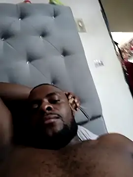 Snapshot of Tuverdugo12 chatting on March 30, 2026, 10:11 pm Tuverdugo12 online show from March 30, 2026, 10:11 pm