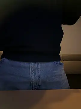 Snapshot of yuuuuusuke00 chatting on February 2, 2026, 1:04 am yuuuuusuke00 online show from February 2, 2026, 1:04 am