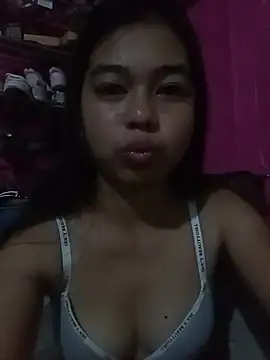 Snapshot of Heavens_night04 chatting on February 12, 2026, 11:15 pm Heavens night04 online show from February 12, 2026, 11:15 pm