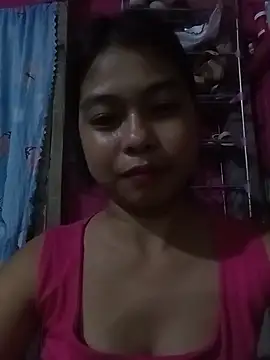 Snapshot of Heavens_night04 chatting on February 17, 2026, 2:36 pm Heavens night04 online show from February 17, 2026, 2:36 pm