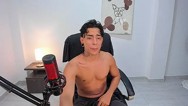 Snapshot of paisa_hotx chatting on February 8, 2026, 2:20 am paisa hotx online show from February 8, 2026, 2:20 am