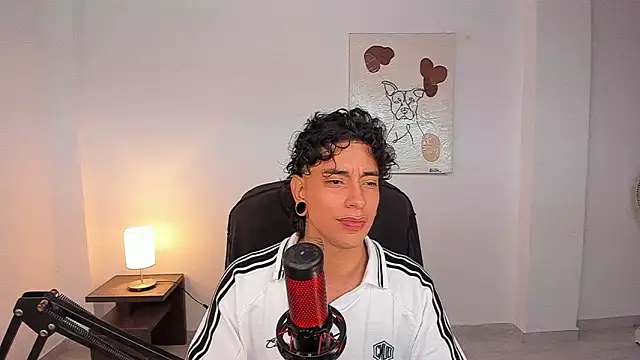 Snapshot of paisa_hotx chatting on February 8, 2026, 10:51 pm paisa hotx online show from February 8, 2026, 10:51 pm