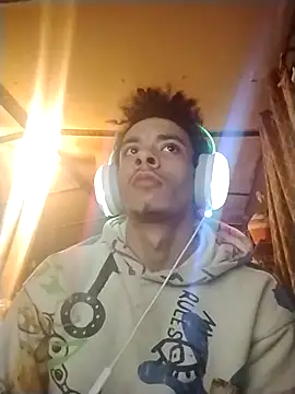 Snapshot of spooky425hd chatting on February 28, 2026, 11:04 pm spooky425hd online show from February 28, 2026, 11:04 pm