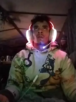 Snapshot of spooky425hd chatting on February 25, 2026, 8:03 am spooky425hd online show from February 25, 2026, 8:03 am