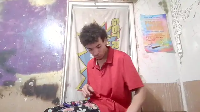 Snapshot of spooky425hd chatting on May 10, 2026, 4:05 am spooky425hd online show from May 10, 2026, 4:05 am