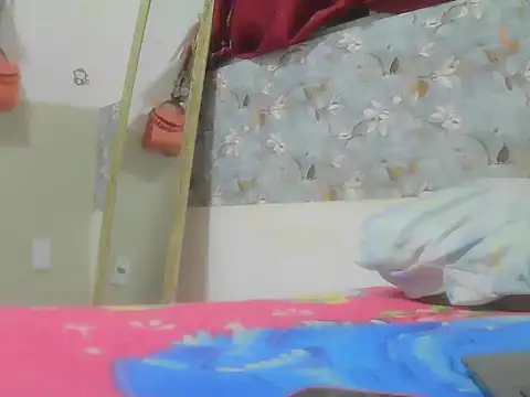 Jhennyf Lims online show from May 19, 2026, 1:56 am