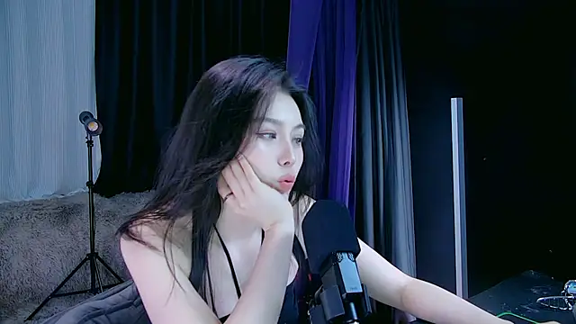 Snapshot of yoyo-o88 chatting on March 1, 2026, 11:32 am yoyo-o88 online show from March 1, 2026, 11:32 am