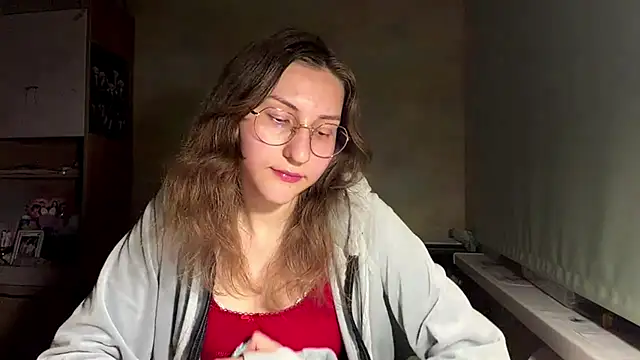 Miaaa Moon online show from June 2, 2026, 7:14 pm