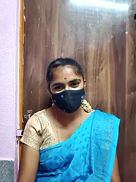 Snapshot of Tamil_Hot_Shana chatting on April 10, 2026, 3:35 am Tamil Hot Shana online show from April 10, 2026, 3:35 am