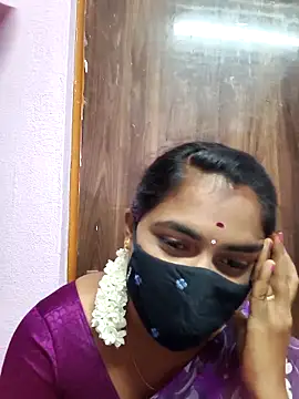 Snapshot of Tamil_Hot_Shana chatting on April 12, 2026, 4:54 pm Tamil Hot Shana online show from April 12, 2026, 4:54 pm