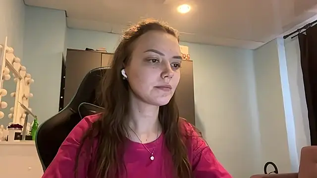 AndreeMerryman online show from April 3, 2026, 3:02 am