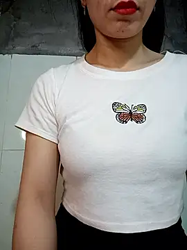 Snapshot of Vyvvyy69 chatting on March 3, 2026, 10:28 pm Vyvvyy69 online show from March 3, 2026, 10:28 pm