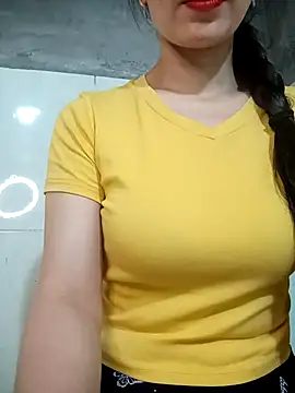 Snapshot of Vyvvyy69 chatting on April 6, 2026, 1:34 am Vyvvyy69 online show from April 6, 2026, 1:34 am