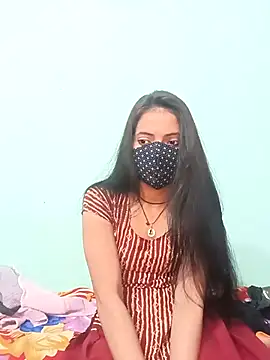 18 year old girl online show from February 20, 2026, 6:26 am