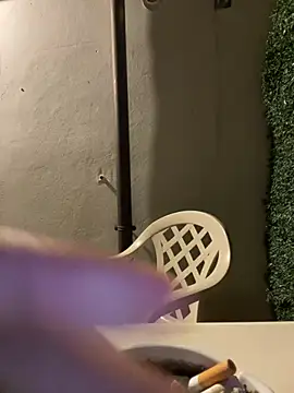 Snapshot of alessand180521 chatting on February 23, 2026, 8:42 pm alessand180521 online show from February 23, 2026, 8:42 pm