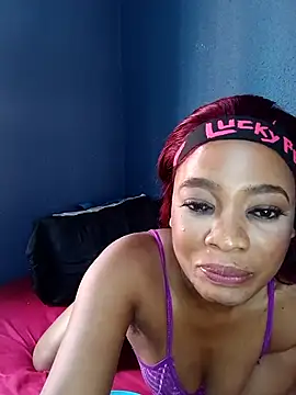 Snapshot of Amarcreamxx chatting on February 1, 2026, 11:41 am Amarcreamxx online show from February 1, 2026, 11:41 am