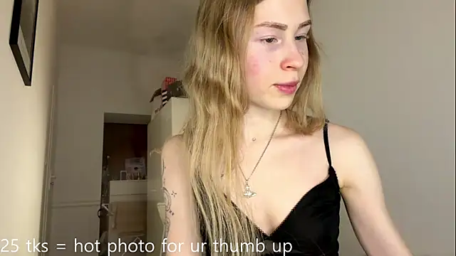 Snapshot of Flexiblegirl chatting on February 4, 2026, 4:46 pm Flexiblegirl online show from February 4, 2026, 4:46 pm