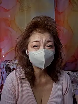 Snapshot of URAN429 chatting on February 16, 2026, 2:43 am URAN429 online show from February 16, 2026, 2:43 am