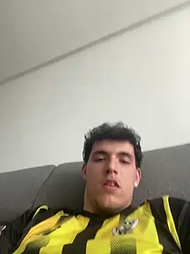 Snapshot of manu156789 chatting on March 1, 2026, 2:39 pm manu156789 online show from March 1, 2026, 2:39 pm