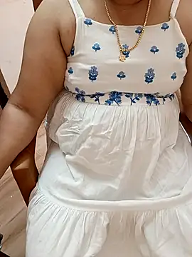 Snapshot of silk_rose05 chatting on March 21, 2026, 9:03 am silk rose05 online show from March 21, 2026, 9:03 am