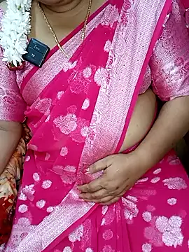 Snapshot of silk_rose05 chatting on March 12, 2026, 4:33 pm silk rose05 online show from March 12, 2026, 4:33 pm