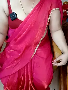 Snapshot of silk_rose05 chatting on March 10, 2026, 5:39 pm silk rose05 online show from March 10, 2026, 5:39 pm