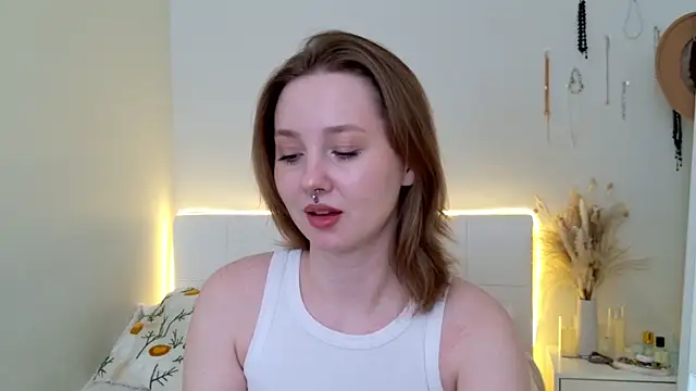 Snapshot of CandiceKingzzz chatting on March 2, 2026, 1:18 pm CandiceKingzzz online show from March 2, 2026, 1:18 pm