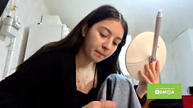 Snapshot of ZyntraLoom chatting on February 16, 2026, 12:59 pm ZyntraLoom online show from February 16, 2026, 12:59 pm