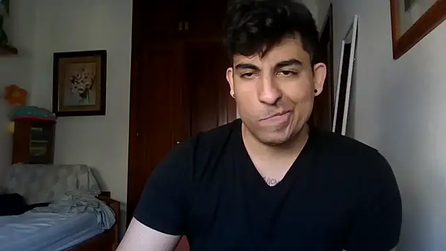 Snapshot of poliakovxx chatting on March 7, 2026, 3:06 pm poliakovxx online show from March 7, 2026, 3:06 pm