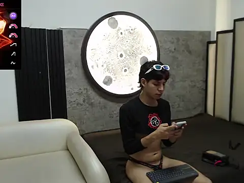 Snapshot of Philipp-Jones chatting on February 20, 2026, 12:18 pm Philipp-Jones online show from February 20, 2026, 12:18 pm