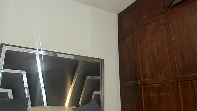 Sophiia88 online show from March 17, 2026, 12:41 pm