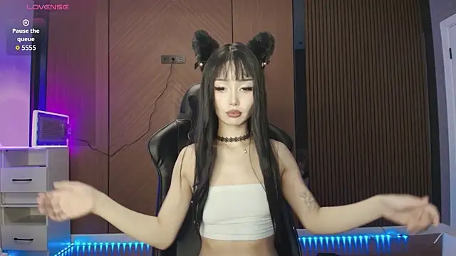 Snapshot of dionlee9 chatting on March 4, 2026, 12:18 am dionlee9 online show from March 4, 2026, 12:18 am