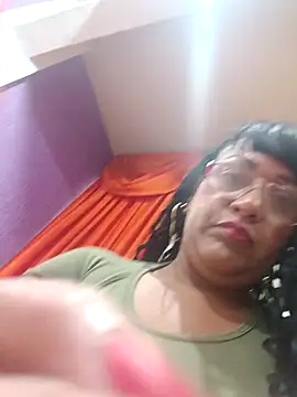 Snapshot of SabrinaColin chatting on March 2, 2026, 1:40 pm SabrinaColin online show from March 2, 2026, 1:40 pm